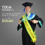 Konveksi Buat Toga Wisuda Kombinasi Warna Langsa